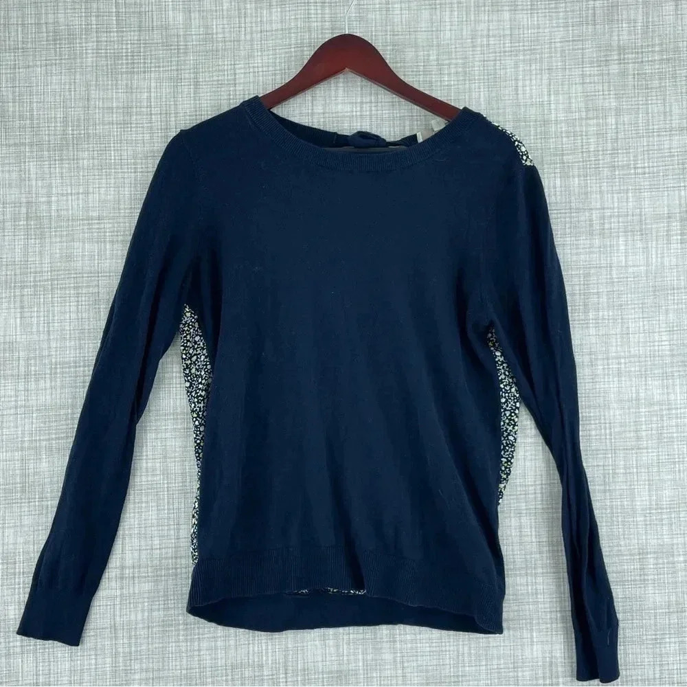 Loft Womens Size XS long sleeve keyhole back floral sweater 1980
